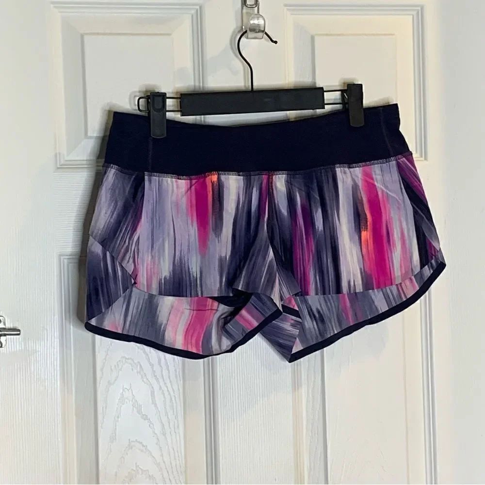 Lululemon Run Speed Mirage Deep Indigo Black Naked Seam Shorts Size 6